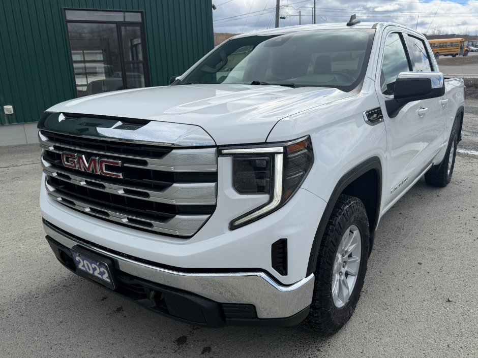 2022 GMC SIERRA 1500 SLE 4X4