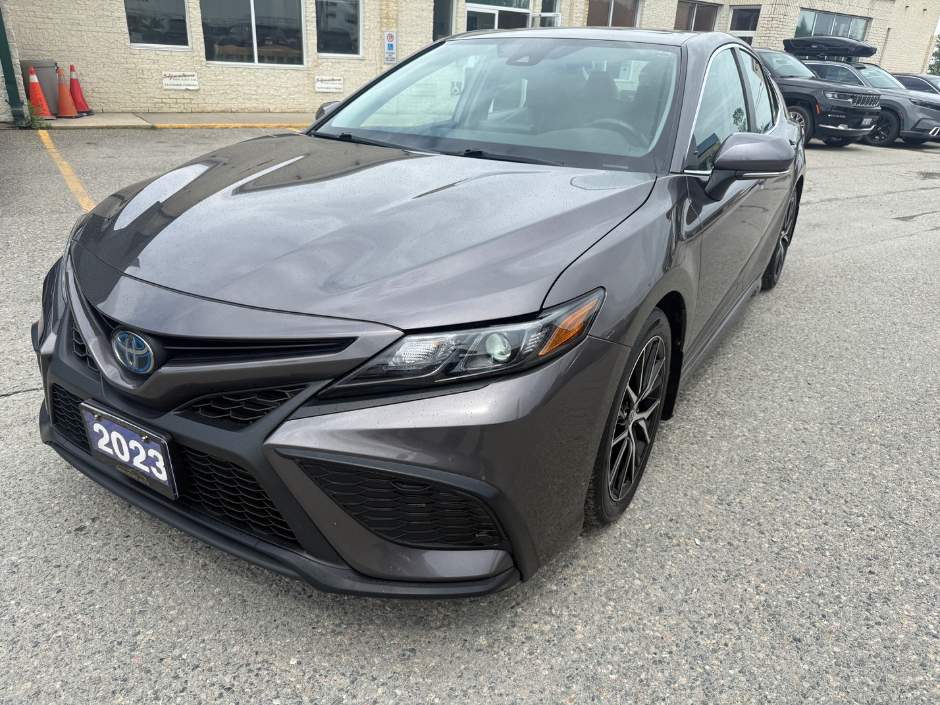 2023 TOYOTA CAMRY SE HYBRID