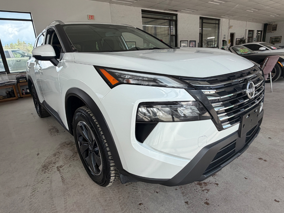 2024 NISSAN ROGUE SV MOONROOF AWD