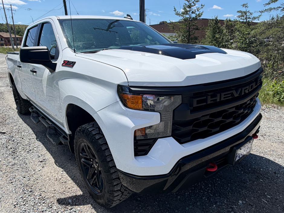 2022 CHEVY SILVERADO CUSTOM TRAIL BOSS 4X4