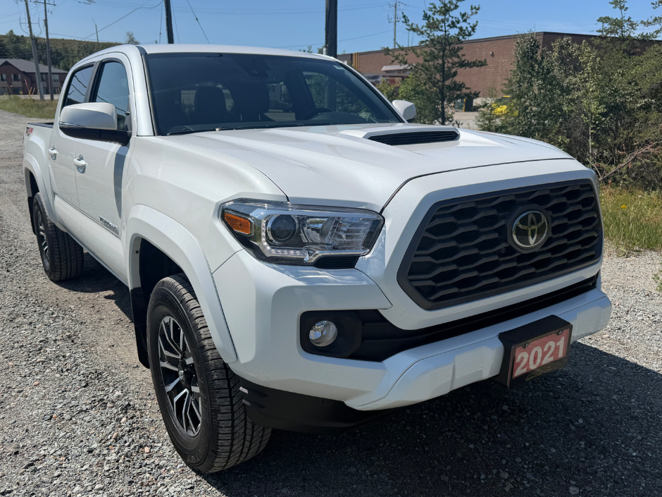 2021 TOYOTA TACOMA TRD SPORT 4X4 MANUAL