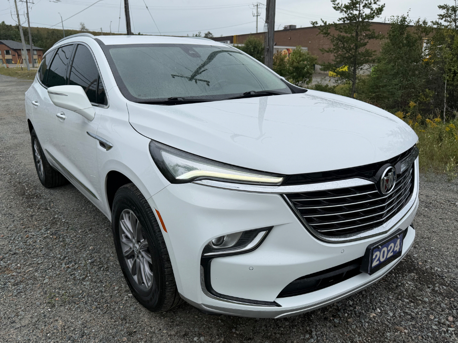 2024 BUICK ENCLAVE ESSENCE AWD
