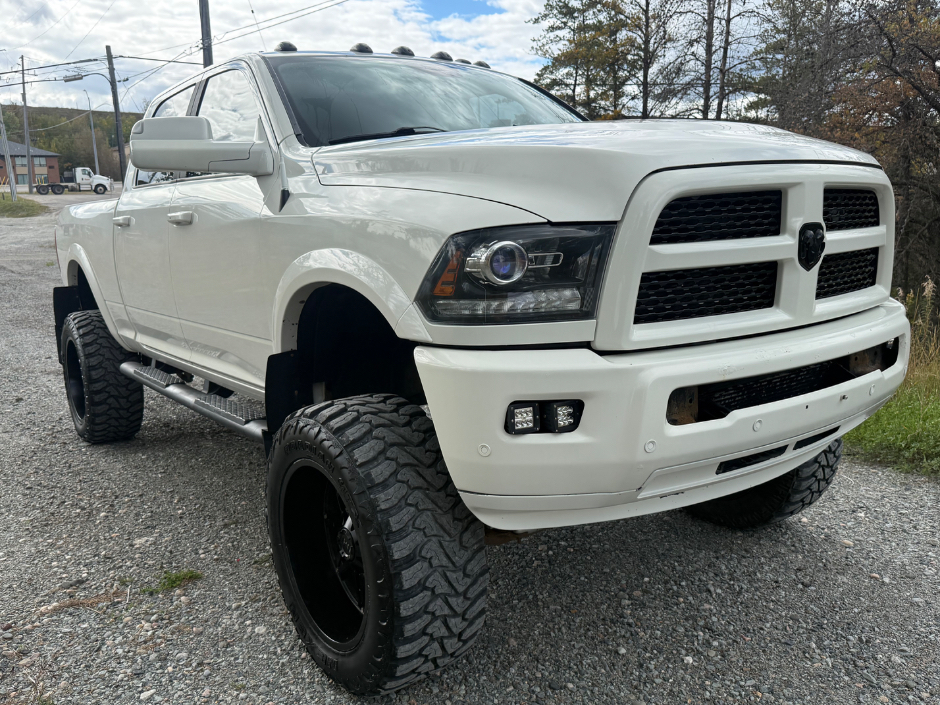 2016 RAM 3500 LARAMIE CUMMINS DIESEL 4X4